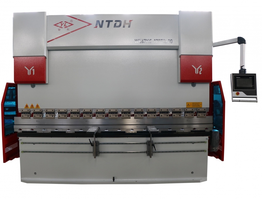 WE67KS-170/3200 CNC Servo Press Brake